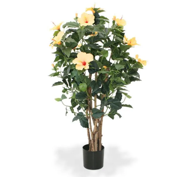 Moderne werkruimte met kunstplanten die zorgen voor een nette, duurzame en uitnodigende kantooromgeving.